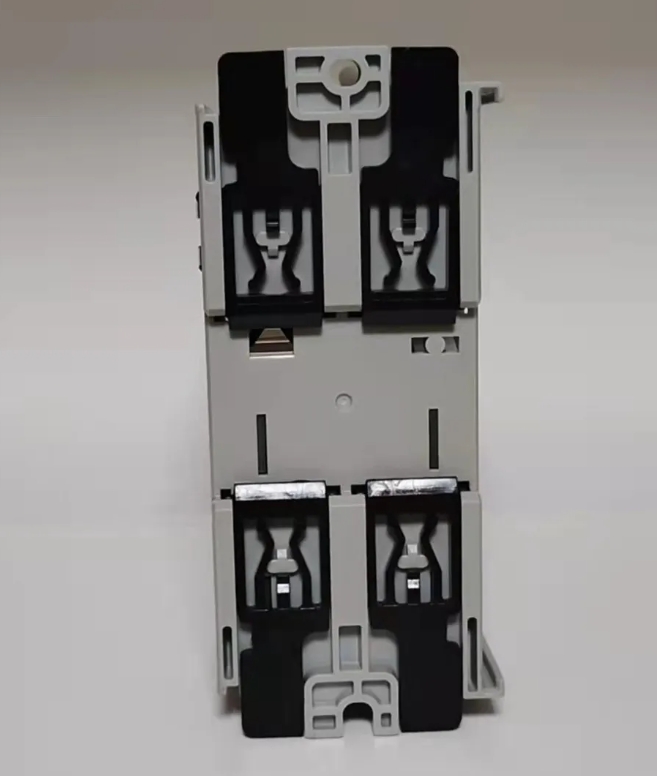 1746-NI4 is an analog input module from the Allen-Bradley SLC 500 series.